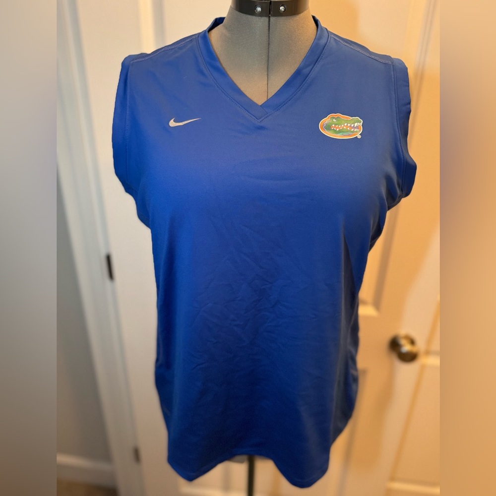 Women’s Nike Gator Team Blue and Orange  Athletic Shirt XL EUC.